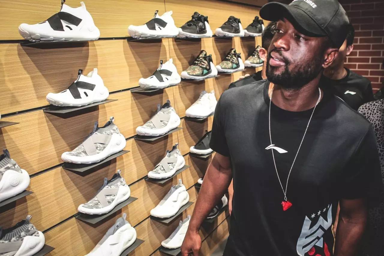 意媒：那不勒斯、米兰、曼城、巴萨关注乌迪内斯中场阿蒂尔（意媒：巴萨、曼城、米兰和那不勒斯均有意引进乌迪内斯中场阿蒂尔）