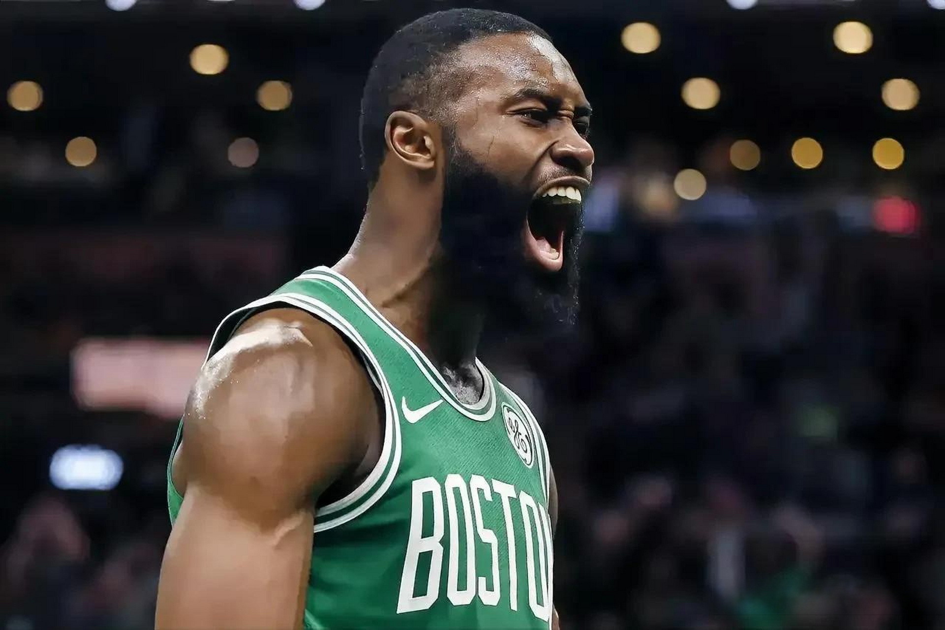 上海男篮39分大胜！新赛季开门红，弗格首秀10分，怀特塞德11分（上海男篮39分狂胜迎新季开门红，弗格首秀拿10分，怀特塞德贡献11分）