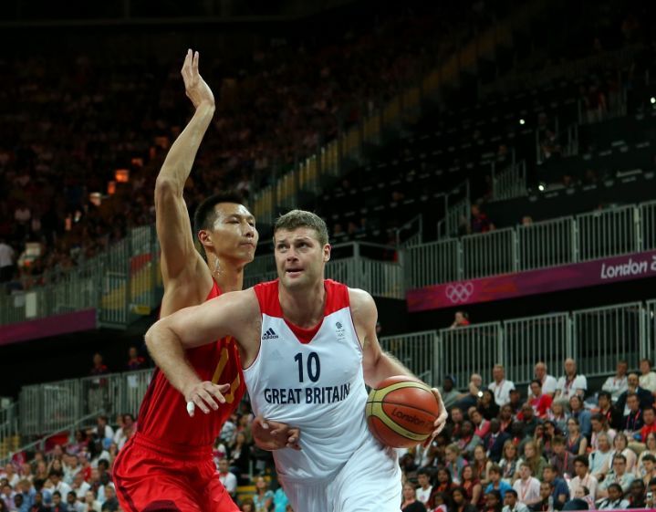 塞尔塔主帅称阿隆索是皇马最佳教练人选（塞尔塔主帅：阿隆索是皇马帅位最佳人选）